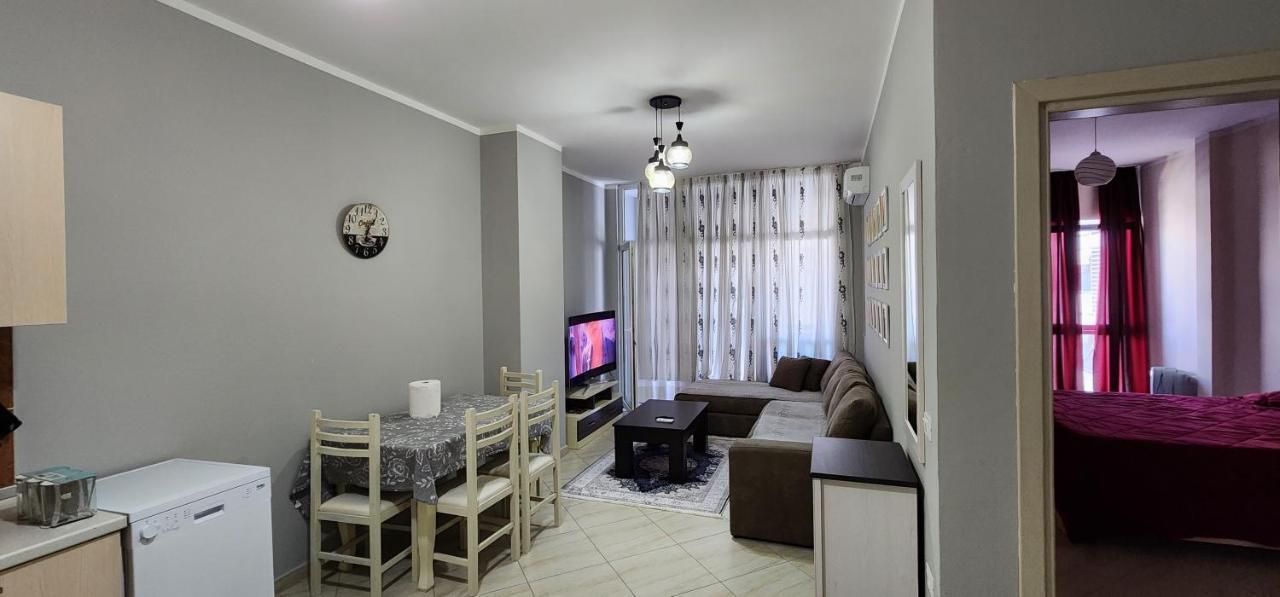 Pleasing Place With Free Parking On Site In Tirana Komuna E Parisit Екстериор снимка