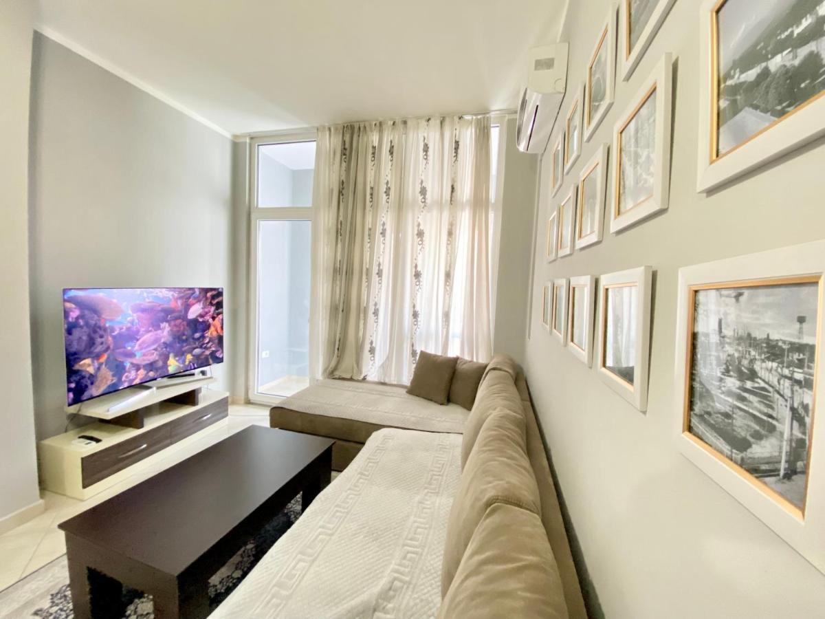 Pleasing Place With Free Parking On Site In Tirana Komuna E Parisit Екстериор снимка